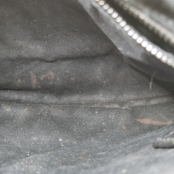 Saint Laurent Loulou Matelasse Shoulder Bag Medium Black Leather - Picture 9 of 15